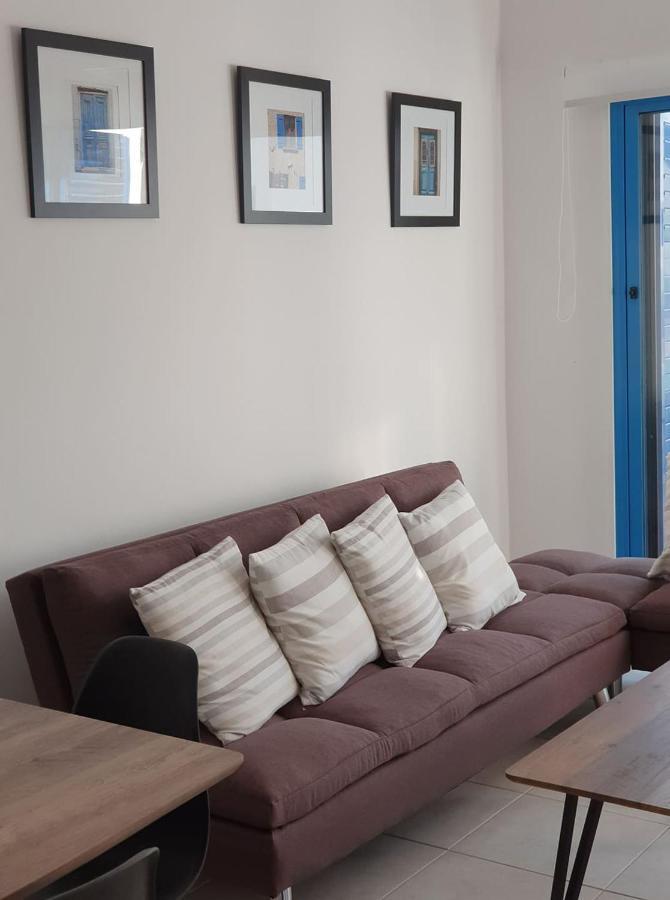 Ferienwohnung Central Gem - 10 Min Walk To The Sea, Harbor And Mall Paphos Exterior foto
